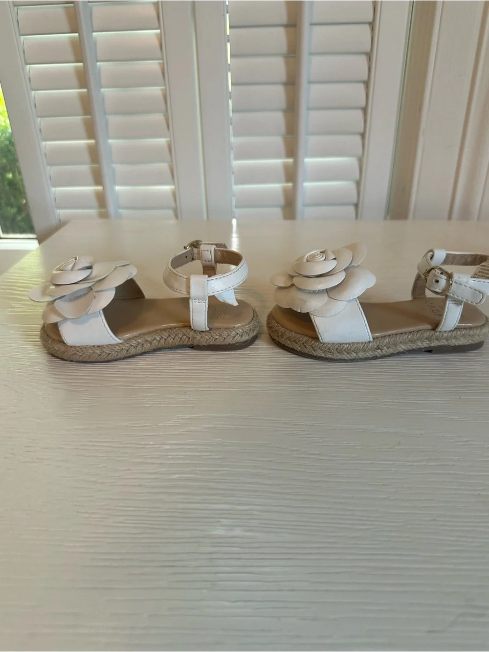 Janie and Jack White 3D Rose Flower Braided Espadrille Sandals Size 5